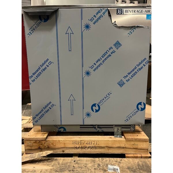 Scratch and Dent Beverage-Air UCR27AHC 27" Undercounter Refrigerator