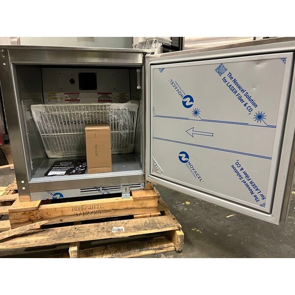 Scratch and Dent Beverage-Air UCR27AHC 27" Undercounter Refrigerator