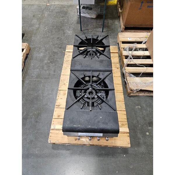 Scratch and Dent Vulcan VSP200F Natural Gas 2 Burner Stock Pot Range - 220,000 BTU