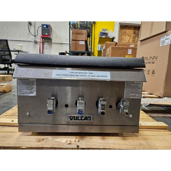 Scratch and Dent Vulcan VSP200F Natural Gas 2 Burner Stock Pot Range - 220,000 BTU