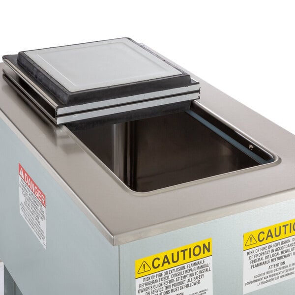 Scratch and Dent Delfield N225P 6 Gallon Drop-In Freezer with Stainless Steel Lids