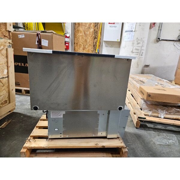 Scratch and Dent Delfield N225P 6 Gallon Drop-In Freezer with Stainless Steel Lids