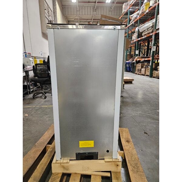 Scratch and Dent Avantco Ice BIN40022 22" Ice Storage Bin with Metallic Alloy Exterior - 383 lb.