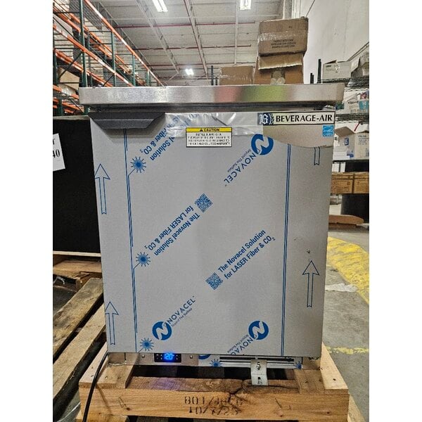 Scratch and Dent Beverage-Air WTF24AHC 24" Single Door Worktop Freezer