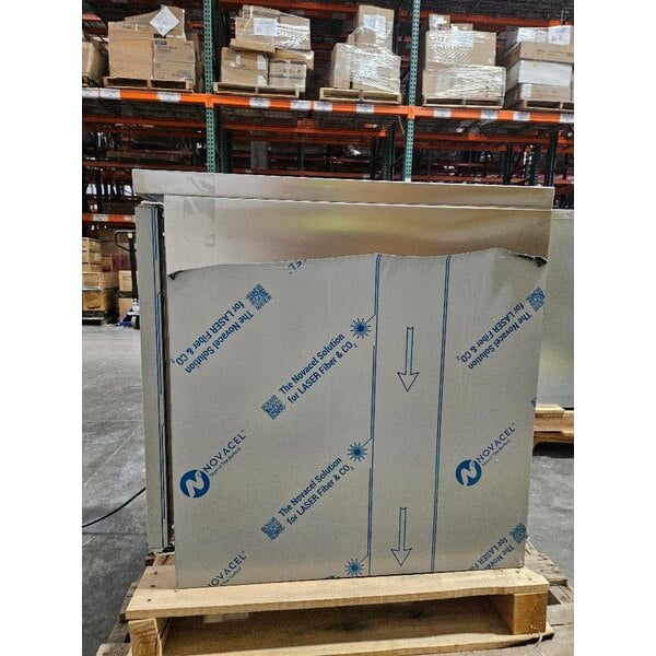 Scratch and Dent Beverage-Air WTF24AHC 24" Single Door Worktop Freezer