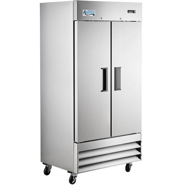 Scratch and Dent Avantco A-35R-HC 39 1/2" Solid Door Reach-In Refrigerator