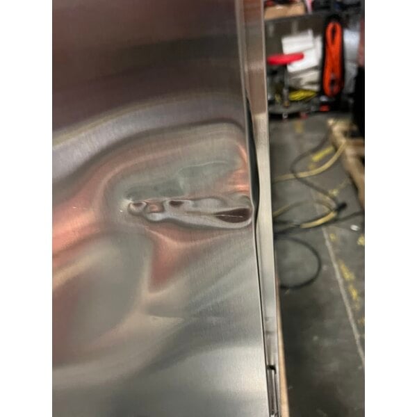 Scratch and Dent Avantco A-35R-HC 39 1/2" Solid Door Reach-In Refrigerator
