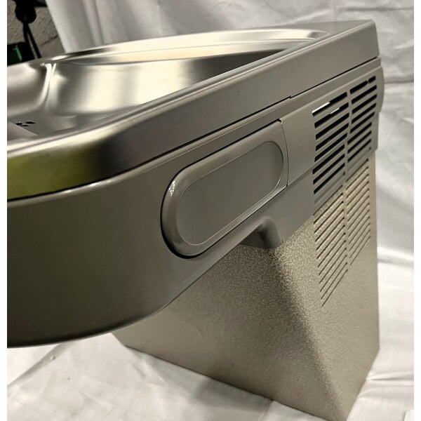 Scratch and Dent Zurn Elkay EZSDL Light Gray Wall Mount Non-Filtered Drinking Fountain with Extra Deep Basin - Non-Refrigerated