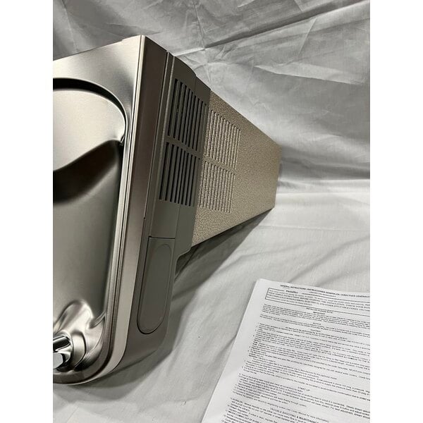 Scratch and Dent Zurn Elkay EZSDL Light Gray Wall Mount Non-Filtered Drinking Fountain with Extra Deep Basin - Non-Refrigerated