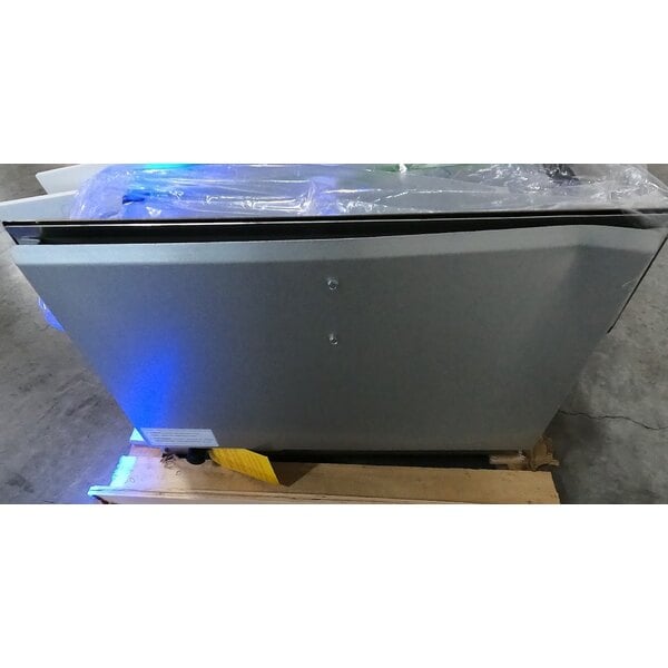 Scratch and Dent Carnival King 30 lb. Liquid Propane / Field Convertible Flat Bottom Countertop Funnel Cake / Donut Fryer