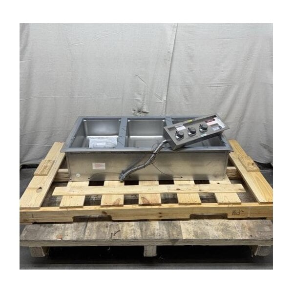 Scratch and Dent Wells MOD-300TDM 3 Pan Drop-In Hot Food Well with Drain Manifolds - Thermostatic Control