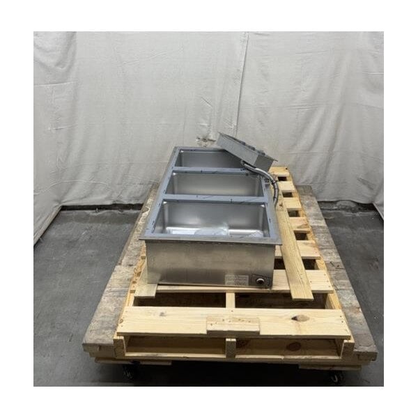 Scratch and Dent Wells MOD-300TDM 3 Pan Drop-In Hot Food Well with Drain Manifolds - Thermostatic Control