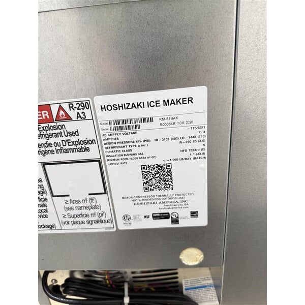 Scratch and Dent Hoshizaki KM-81BAK 17 3/4" ADA-Compliant Air-Cooled Undercounter Crescent Cube Ice Machine with 38 lb. Storage - 98 lb., 115V
