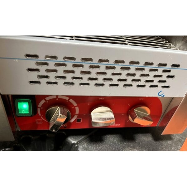 Scratch and Dent Avantco T3300B Commercial 10" Wide Conveyor Toaster with 3" Opening - 208V, 3300W, 800 Slices per Hour
