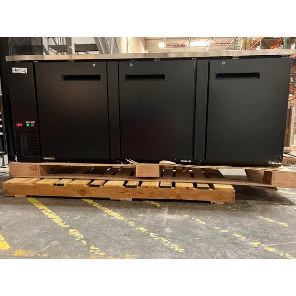 Scratch and Dent Avantco UDD-4-HC Black Kegerator / Beer Dispenser with (2) 2 Tap Towers - (3) 1/2 Keg Capacity