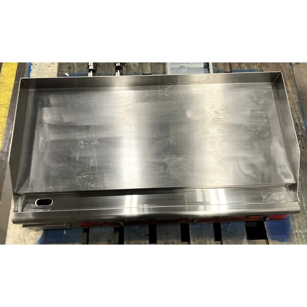Scratch and Dent Avantco EG36N 36" Electric Countertop Griddle - 208/240V, 7.4 kW-10 kW