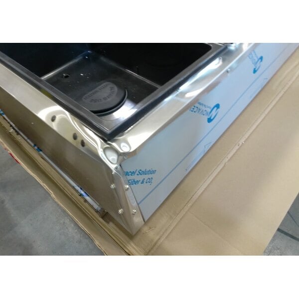 Scratch and Dent Vollrath 38119 ServeWell® Electric Five Pan Hot Food Table 208/240V - Sealed Well