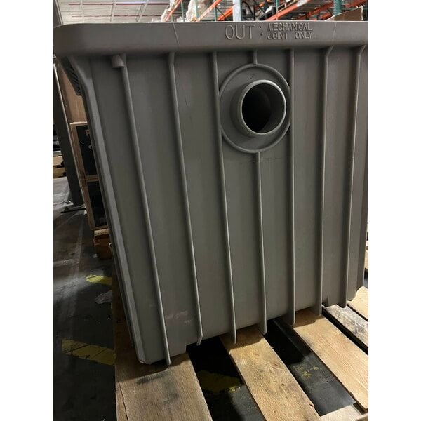 Scratch and Dent Endura 3950A03 100 lb. 50 GPM Grease Trap with 3" Hub