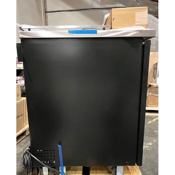 Scratch and Dent True TDD-1-HC 23 1/2" Kegerator / Beer Dispenser - Black, (1) 1/2 Keg Capacity