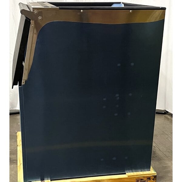Scratch and Dent Hoshizaki B-500SF 30" Ice Storage Bin with Stainless Steel Finish - 500 lb.