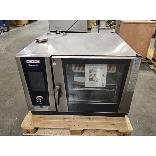 Scratch and Dent Rational iCombi Pro 6 Pan Full-Size Natural Gas Combi Oven - 208/240V, 1 Phase
