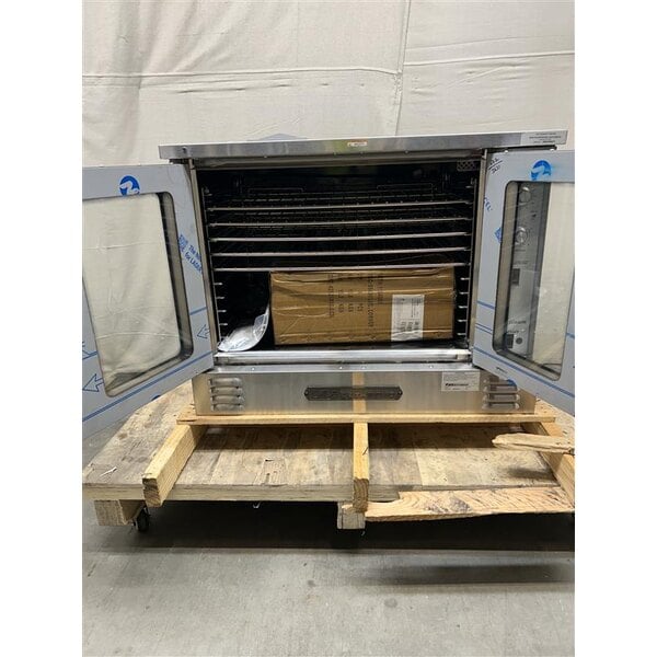 Scratch and Dent Southbend PCG50S/SD Platinum Series 5-Shelf Single Deck Full Size Standard Natural Gas Convection Oven - 50,000 BTU