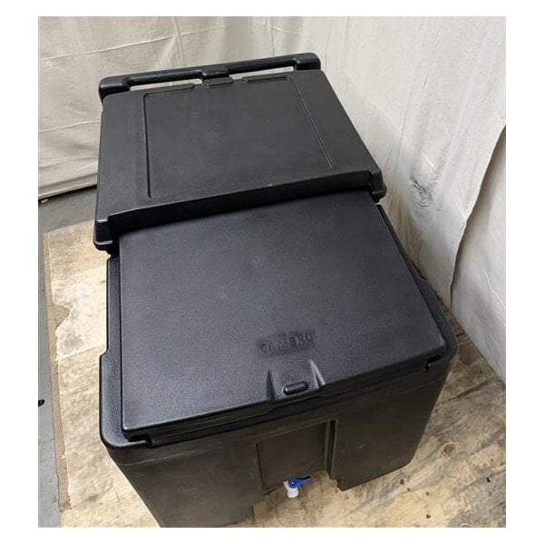 Scratch and Dent Cambro ICS175L110 SlidingLid™ Black Mobile Ice Bin - 175 lb. Capacity
