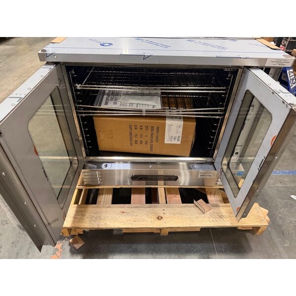 Scratch and Dent Southbend PCG50S/SD Platinum Series 5-Shelf Single Deck Full Size Standard Natural Gas Convection Oven - 50,000 BTU