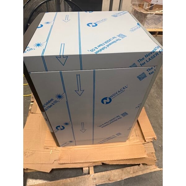 Scratch and Dent Manitowoc UDP-0080A NEO 19 11/16" Air-Cooled Undercounter Dice Cube Ice Machine with 31 lb. Storage Bin - 110 lb., 115V