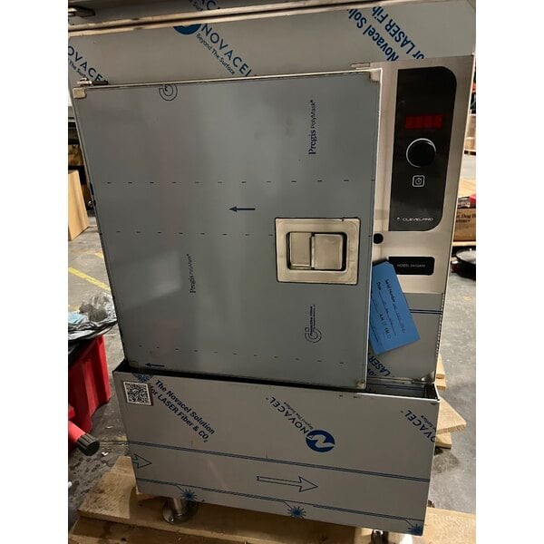 Scratch and Dent Cleveland 24CGA10 SteamCraft Ultra Natural Gas 10 Pan Floor Steamer - 125,000 BTU