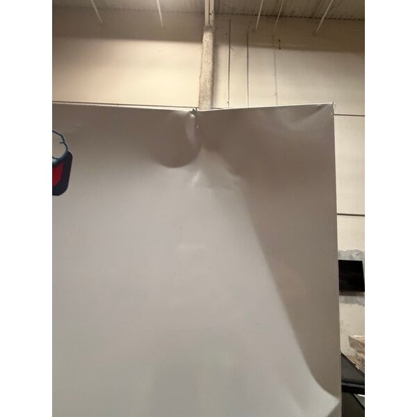 Scratch and Dent Leer 40AG-R290 51" Indoor Auto Defrost Ice Merchandiser with Straight Front and Glass Door