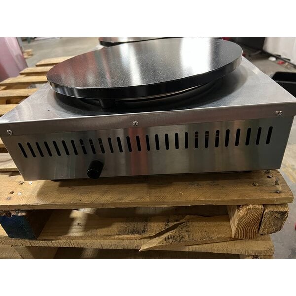 Scratch and Dent Carnival King TCM16DBL 16" Dual Non-Stick Crepe Maker - 208/240V