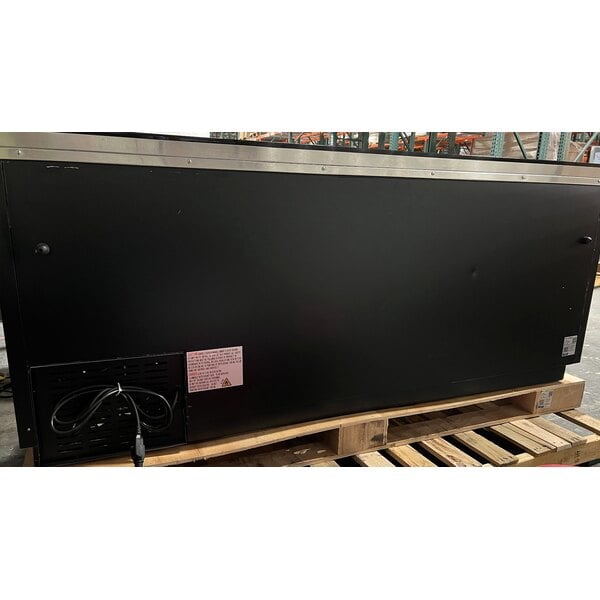 Scratch and Dent Avantco HBB-80-HC 80" Black Horizontal Bottle Cooler