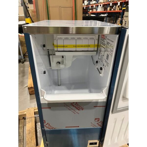 Scratch and Dent Hoshizaki AM-50BAK 14 7/8" Air-Cooled Undercounter Top Hat Cube Ice Machine with 27 lb. Storage - 54 lb., 115V