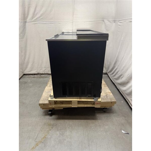 Scratch and Dent Arctic Air AUB65R 64 1/2" Black Horizontal Bottle Cooler