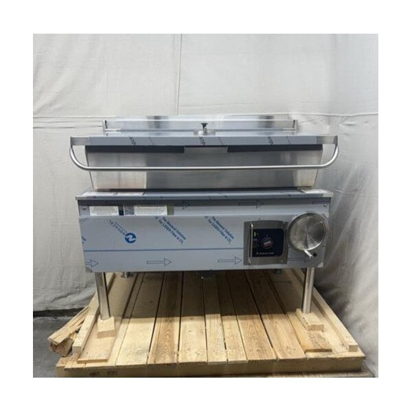 Scratch and Dent Cleveland SGL-40-TR Natural Gas 40 Gallon DuraPan Open Base Tilt Skillet - 130,000 BTU