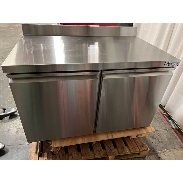 Scratch and Dent Avantco SS-WT-48F-HC Two Door Worktop Freezer with 3 1/2" Backsplash