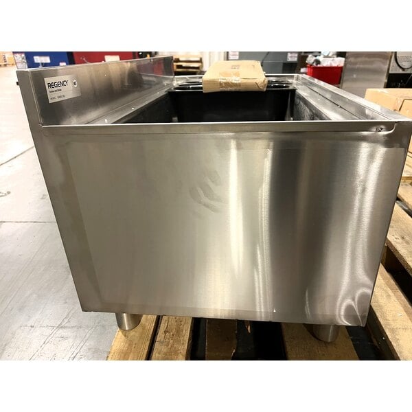 Scratch and Dent Regency 21" x 36" Stainless Steel Underbar Ice Bin with Bottle Holders - 119 lb.