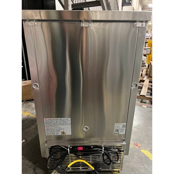 Scratch and Dent Avantco UBB-1-HC-S 23" Stainless Steel Counter Height Solid Door Back Bar Refrigerator