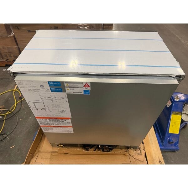Scratch and Dent Manitowoc UDP0310A-161B NEO 30" Air-Cooled Undercounter Full Dice Cube Ice Machine with 119 lb. Storage Bin - 315 lb., 115V