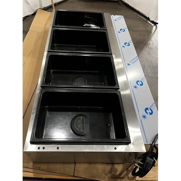 Scratch and Dent Vollrath 38104 ServeWell® Electric Four Pan Sealed Well Hot Food Table - 120V