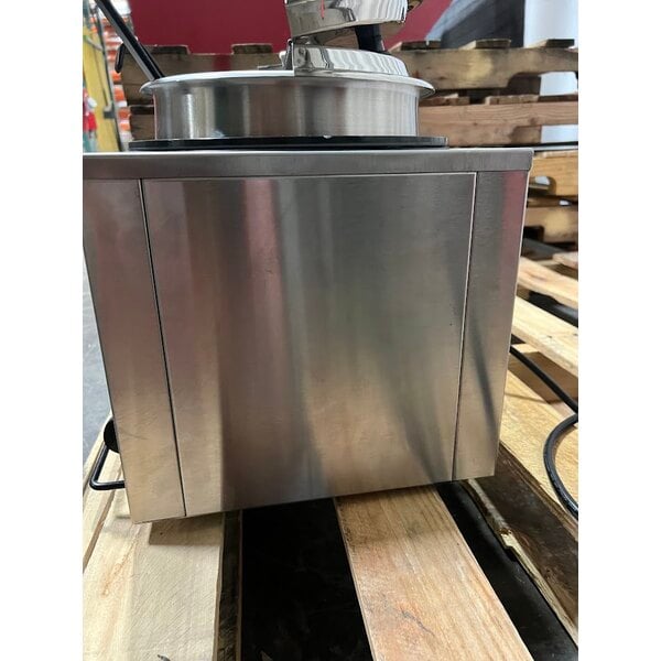 Scratch and Dent Vollrath 72029 Cayenne Twin Well 7.25 Qt. Rethermalizer / Warmer Package with Insets, Covers, and Ladles - 120V, 1400W