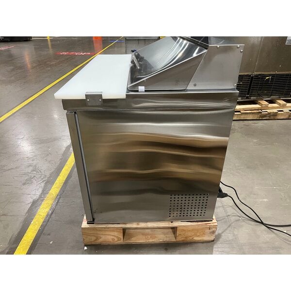 Scratch and Dent Avantco APT-48-HC 47" 2 Door Refrigerated Sandwich Prep Table
