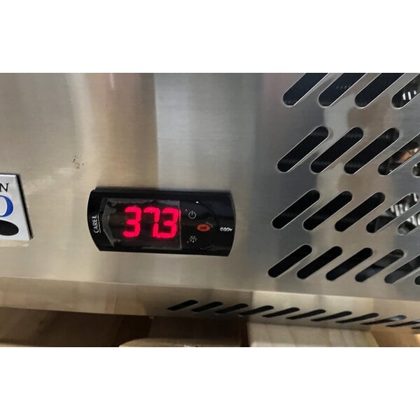 Scratch and Dent Avantco CPT-60 59" Countertop Refrigerated Prep Rail