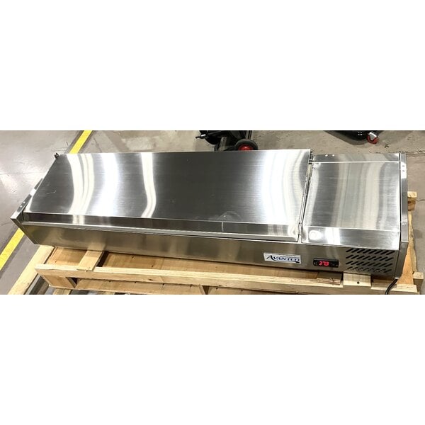 Scratch and Dent Avantco CPT-60 59" Countertop Refrigerated Prep Rail