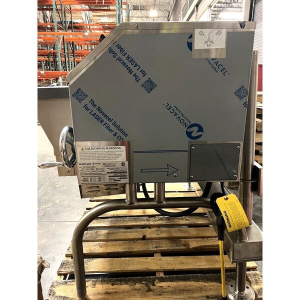 Scratch and Dent Cleveland SGL-40-T1 Natural Gas 40 Gallon PowerPan Open Base Tilt Skillet