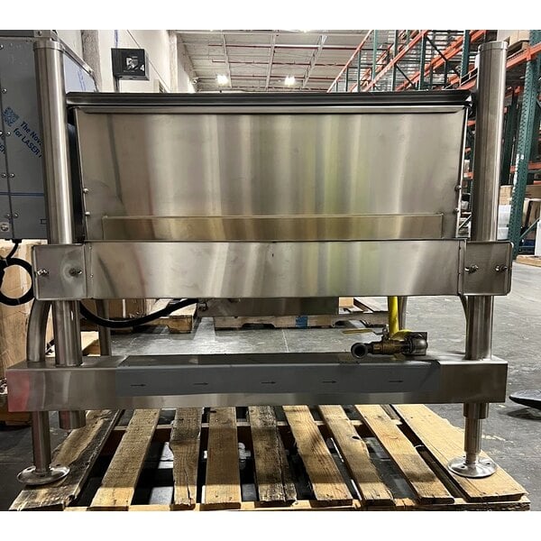 Scratch and Dent Cleveland SGL-40-T1 Natural Gas 40 Gallon PowerPan Open Base Tilt Skillet