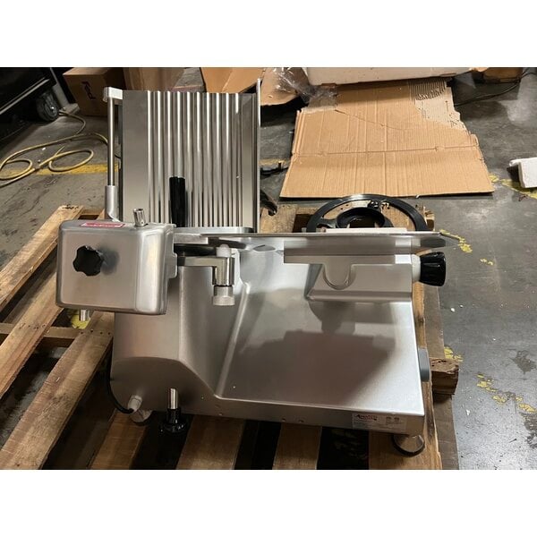 Scratch and Dent Avantco SL512 12" Manual Gravity Feed Meat Slicer - 1/2 hp