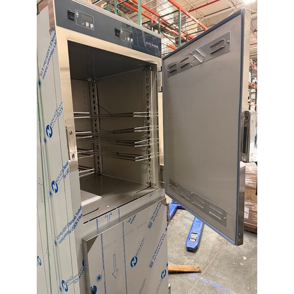 Scratch and Dent Alto-Shaam 1200-UP Mobile 16 Pan Dutch Door Holding Cabinet with Universal Racks - 120V