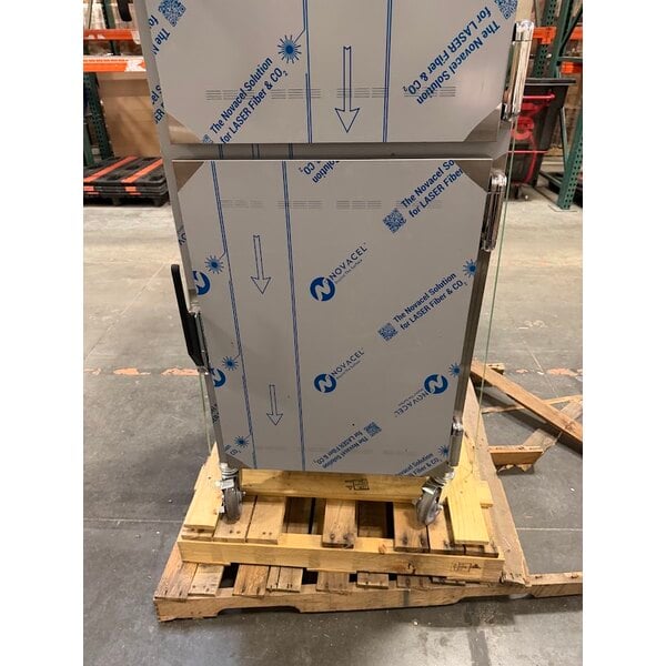 Scratch and Dent Alto-Shaam 1200-UP Mobile 16 Pan Dutch Door Holding Cabinet with Universal Racks - 120V